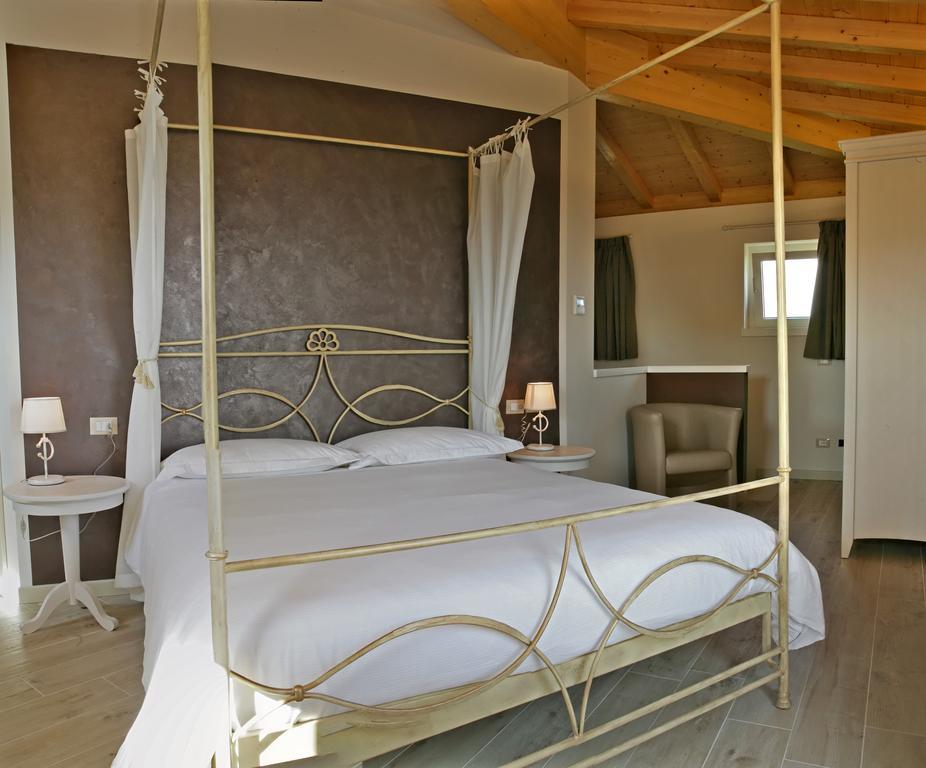 Relais Colle San Giorgio Bed and Breakfast Bardolino Kamer foto